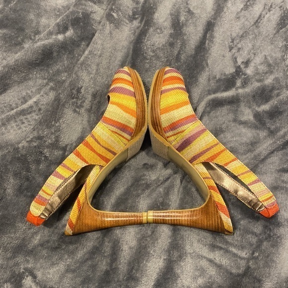 Peep Toe Yellow Orange Red Purple Striped Moda Slingback Heels size 6 - Picture 5 of 8